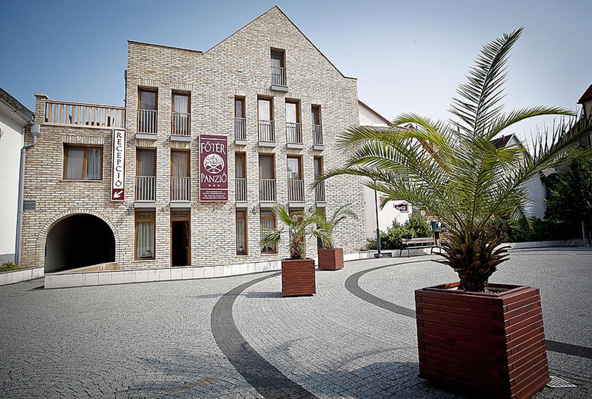 Hotel Foter Panzio Baja Exterior foto